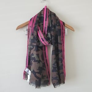 GAP Camo/ Pink Scarf